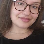 ¡Buenas! Soy profesora de Educación Primaria e Infantil. Además, soy especialista en inglés y PT. No dudes en contactarme si tienes alguna duda :)